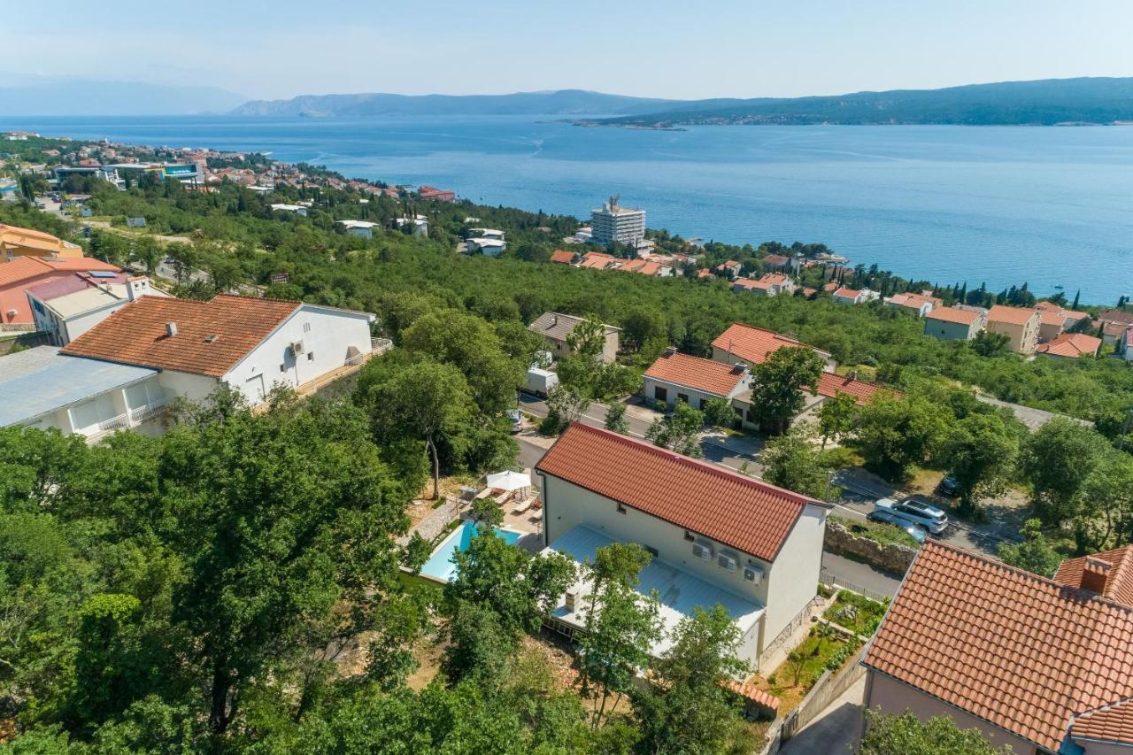Villa Antani With Heated Pool, Sauna & Jacuzzi Crikvenica Exteriör bild