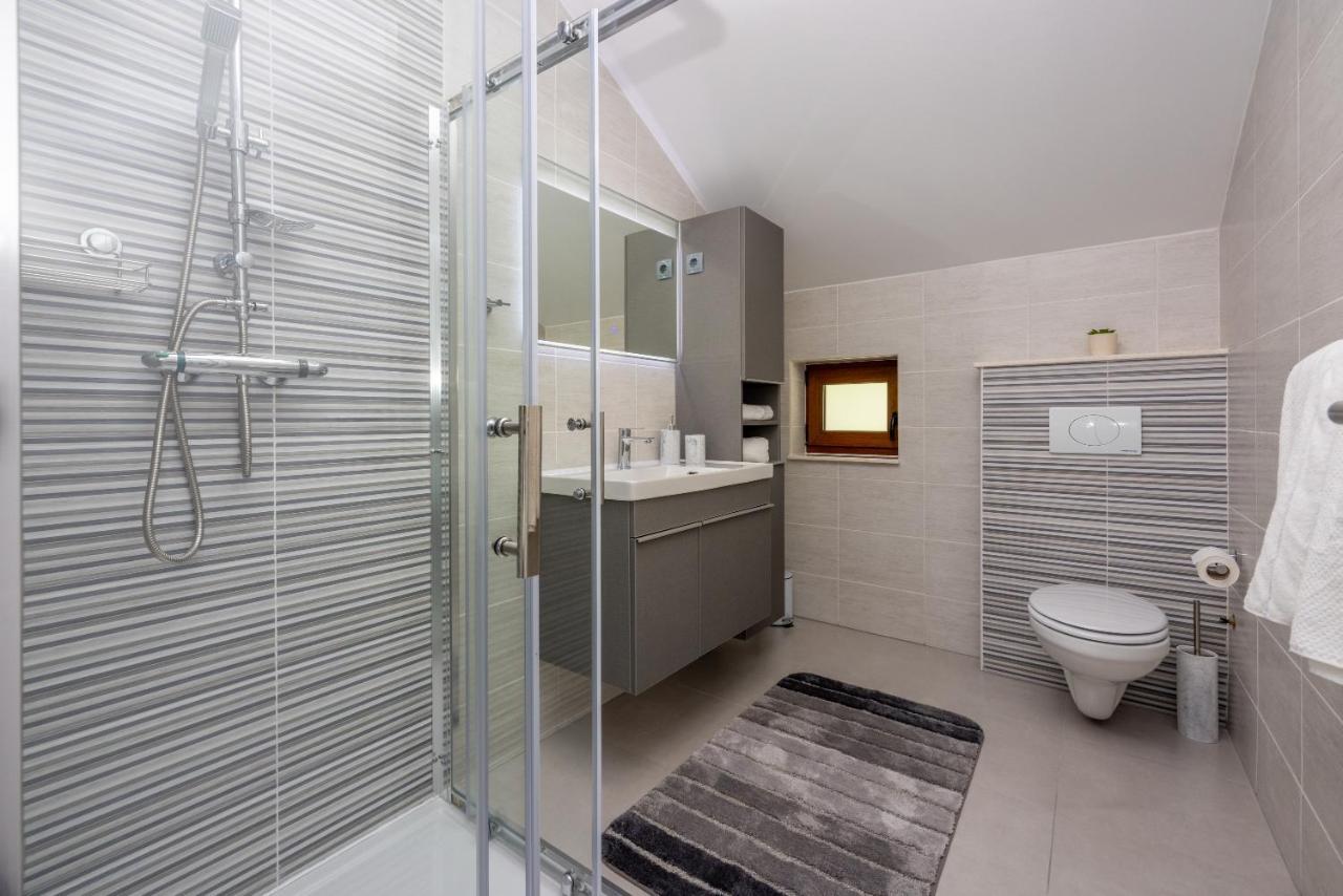 Villa Antani With Heated Pool, Sauna & Jacuzzi Crikvenica Exteriör bild
