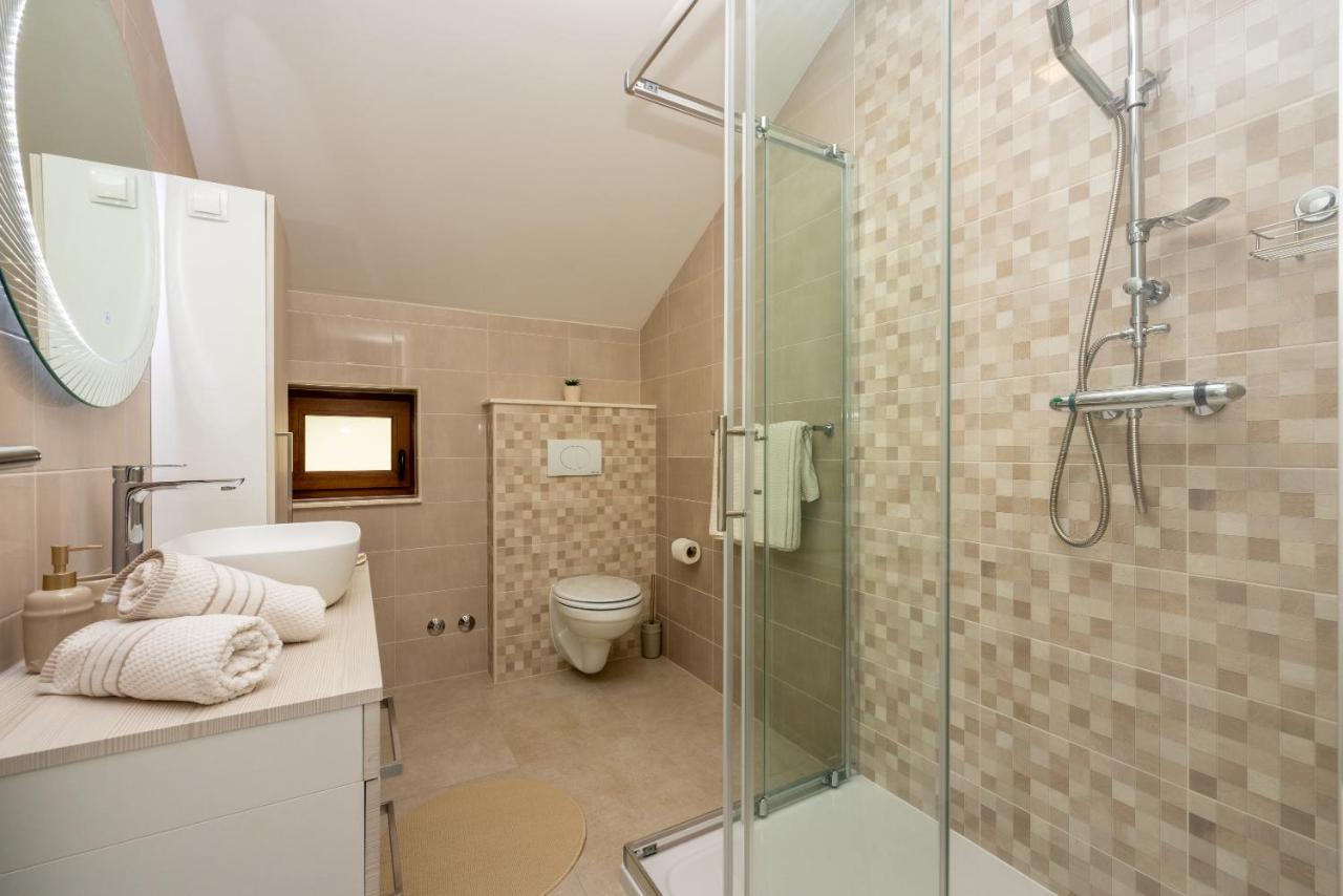 Villa Antani With Heated Pool, Sauna & Jacuzzi Crikvenica Exteriör bild