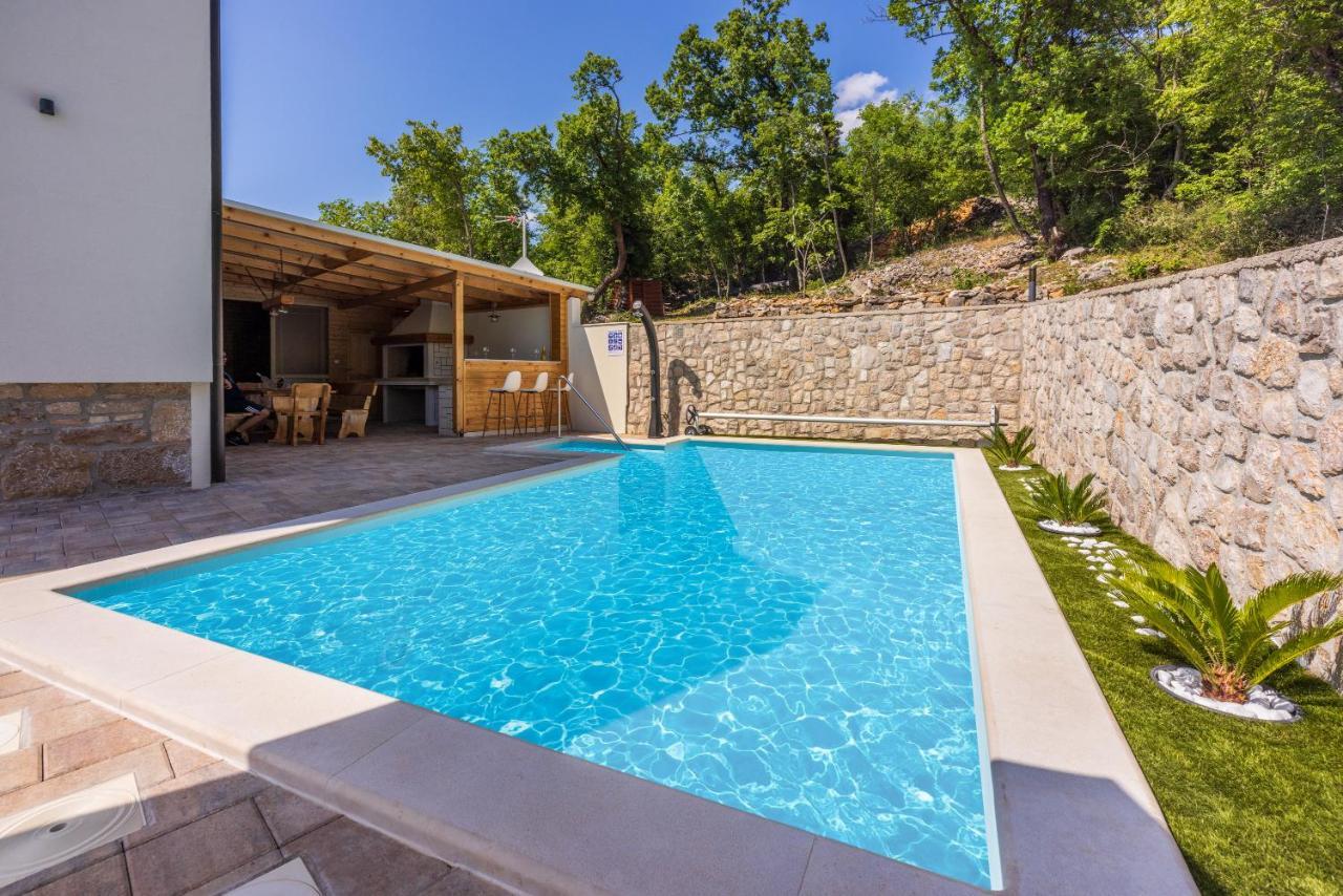 Villa Antani With Heated Pool, Sauna & Jacuzzi Crikvenica Exteriör bild