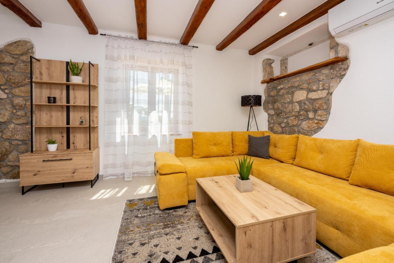 Villa Antani With Heated Pool, Sauna & Jacuzzi Crikvenica Exteriör bild