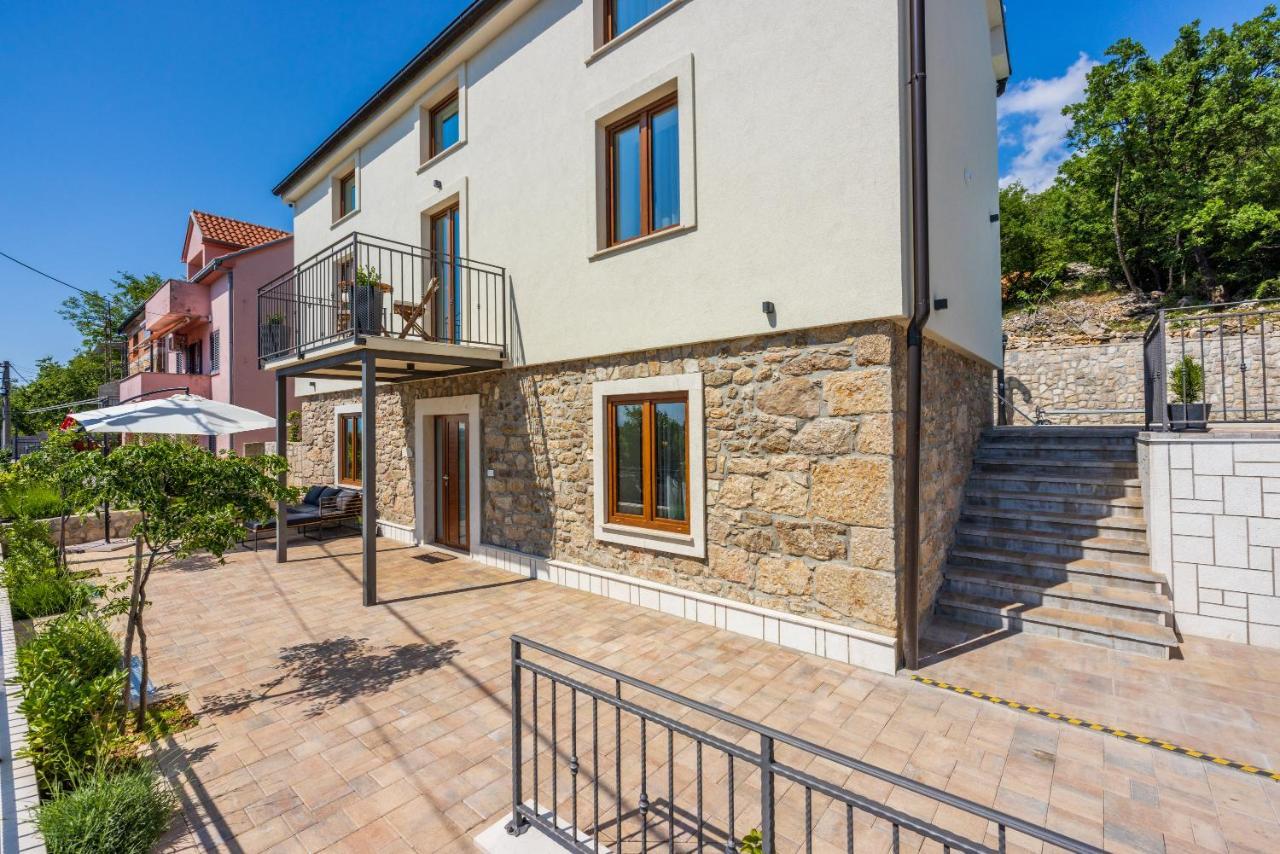 Villa Antani With Heated Pool, Sauna & Jacuzzi Crikvenica Exteriör bild
